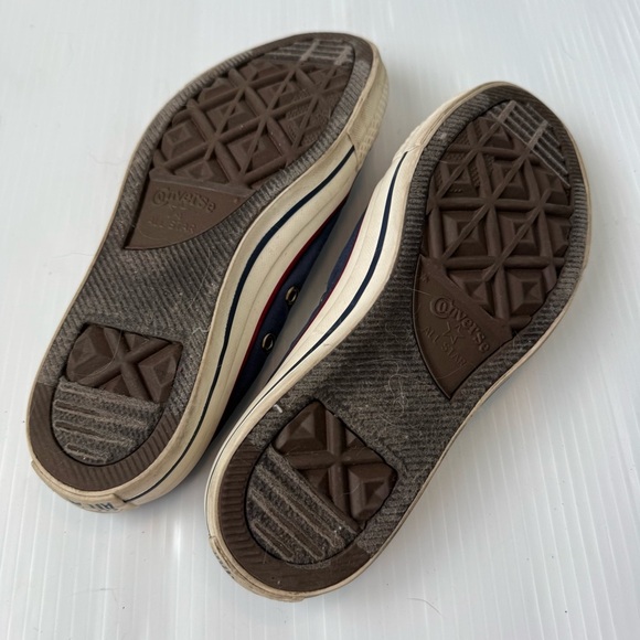 Converse Dark Blue and Beige Sneakers - Picture 7 of 9